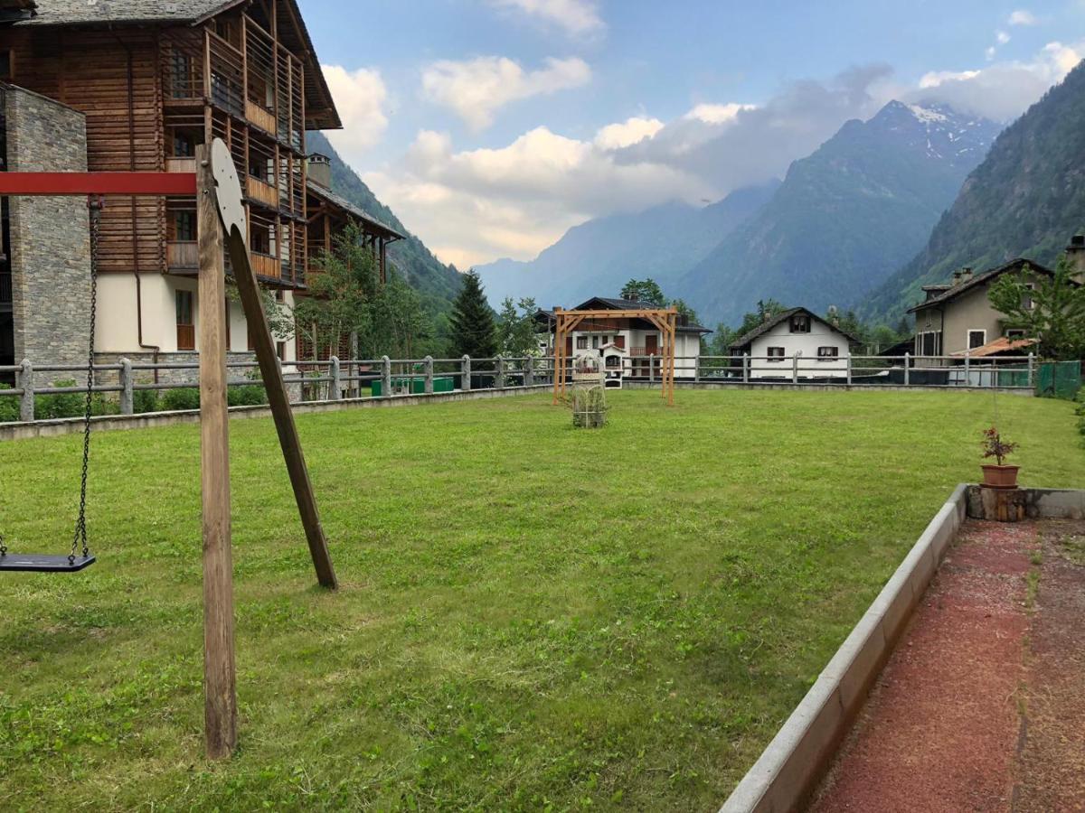 阿兰尼亚·瓦尔塞西娅L'Aria Di Casa住宿加早餐旅馆 外观 照片